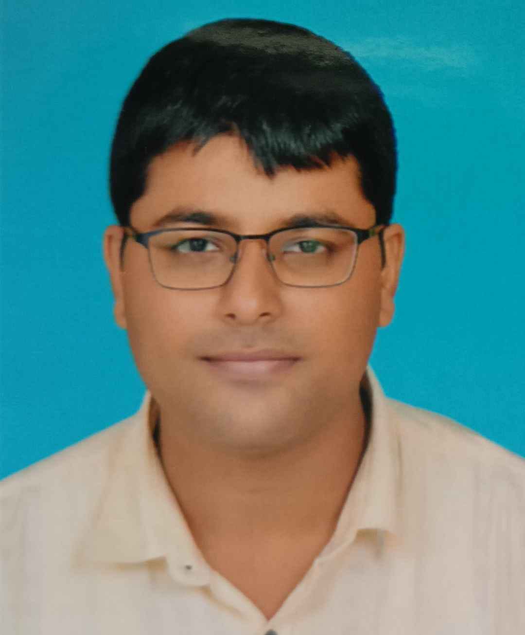 Mr. Anirudh Abhay Agni